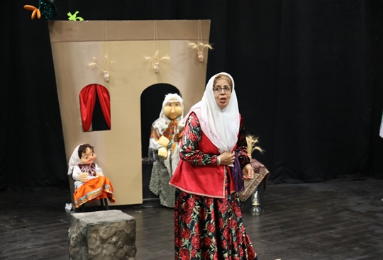 زیرگنبد کبود